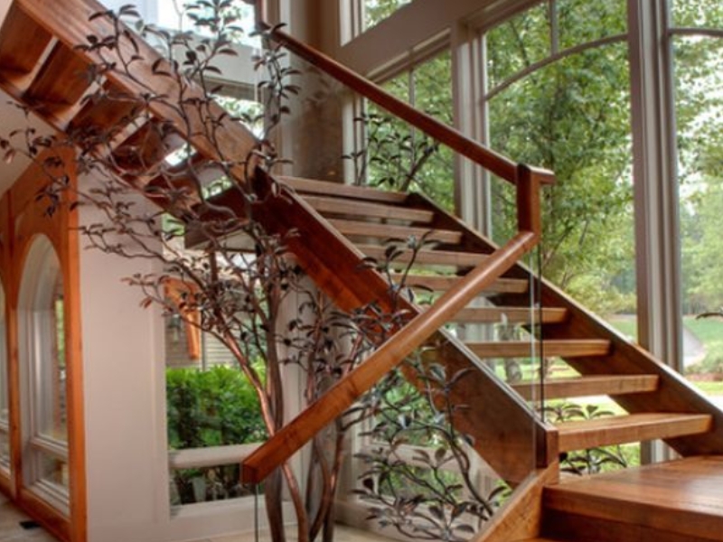 Wooden stairs – Safe but no less aesthetic